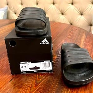 Adidas - Adilette Slide - size 10